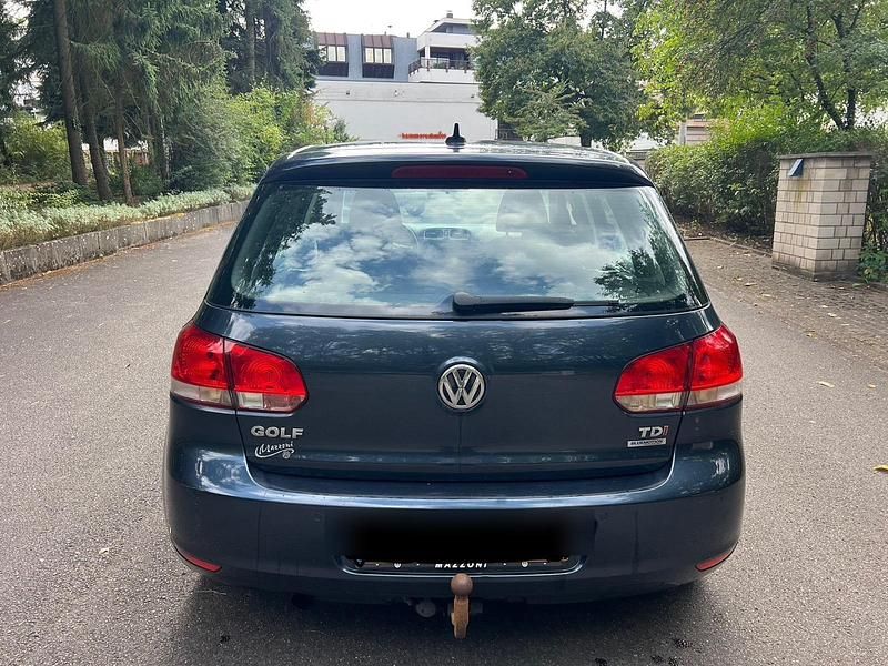 Blau Gebraucht 2012 VW Golf VI Kleinwagen | 3.500 € (Fairer Preis) - Bild 1/4
