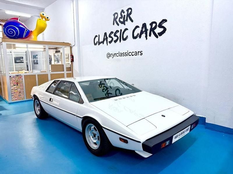 Weiß Gebraucht 1977 Lotus Esprit Coupé | 69.900 € - Bild 1/4