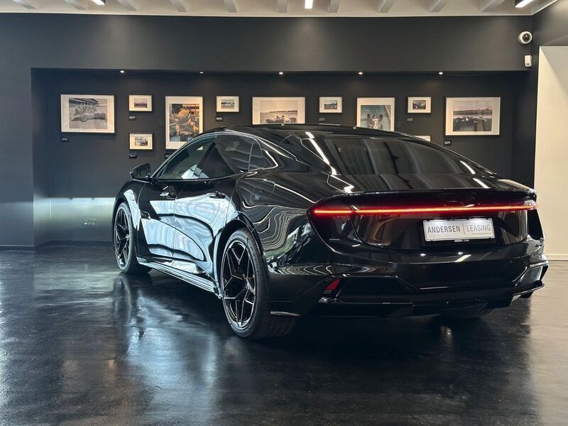 Neu Lotus Emeya 450 kW (612 PS) 2025 Schwarz Kleinwagen