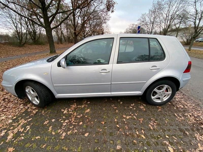 Gebraucht VW Golf IV 120 PS (88 kW) 2000 Silber Limousine