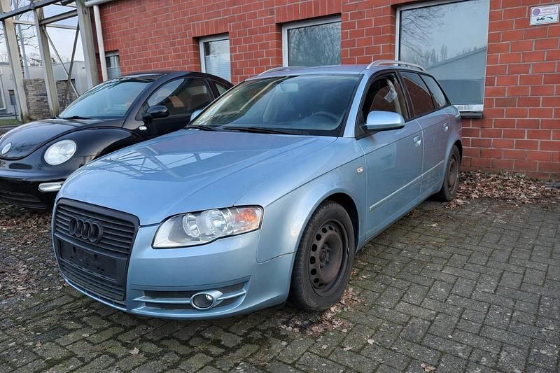 Gebraucht Audi A4 130 PS (95 kW) 2005 Blau Kombi