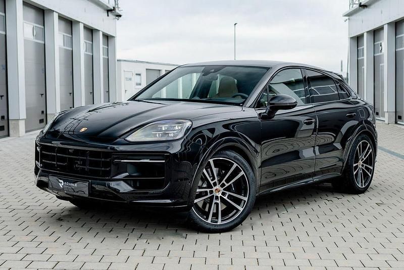 Schwarz Neu 2025 Porsche Cayenne Coupe GTS Coupé | 159.990 € (Superpreis) - Bild 1/3