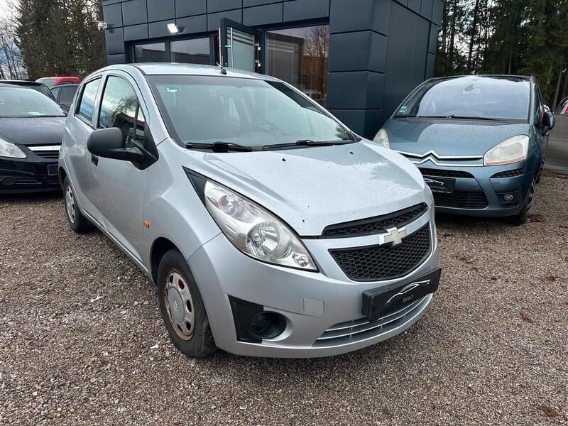 Gebraucht Chevrolet Spark 68 PS (50 kW) 2011 Silber Kleinwagen