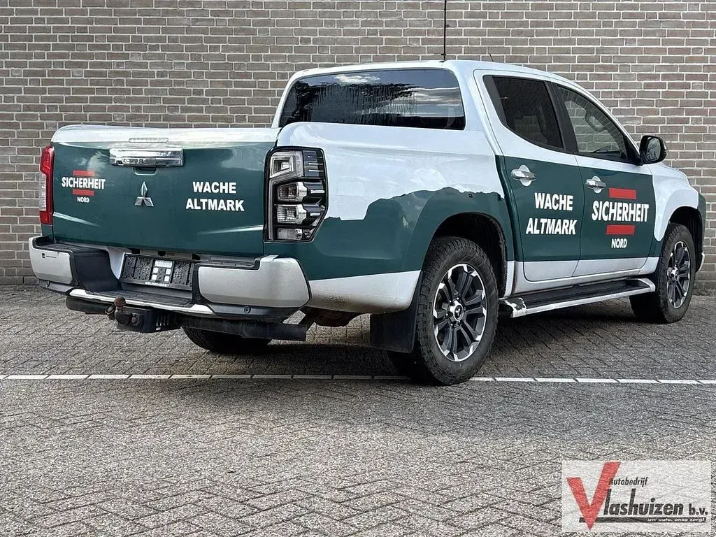 Gebraucht Mitsubishi L200 Invite 154 PS (113 kW) 2021 Pickup
