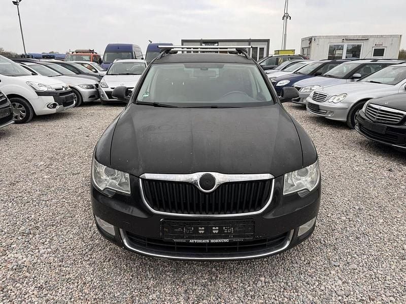 Gebraucht Skoda Superb Ambition 170 PS (125 kW) 2012 Silber Limousine