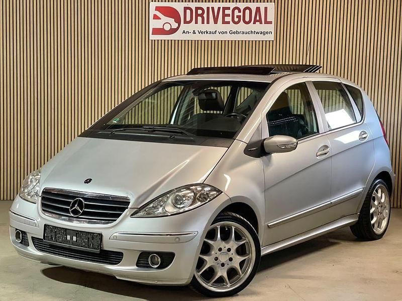 Silber Gebraucht 2005 Mercedes A200 Avantgarde Limousine | 3.999 € (Guter Preis) - Bild 1/4