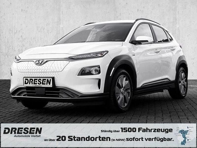 Weiss Gebraucht 2021 Hyundai Kona Style SUV | 23.940 € (Fairer Preis) - Bild 1/4