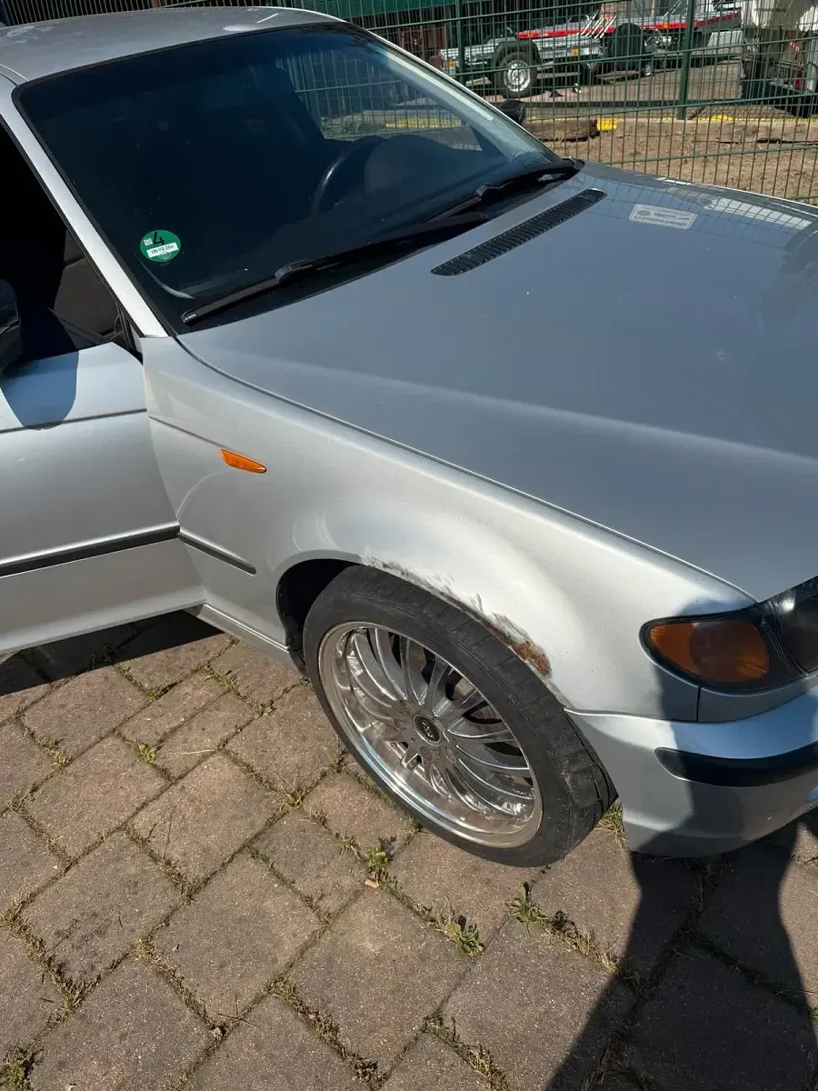 Gebraucht BMW 320 150 PS (110 kW) 2002 Silber Kombi