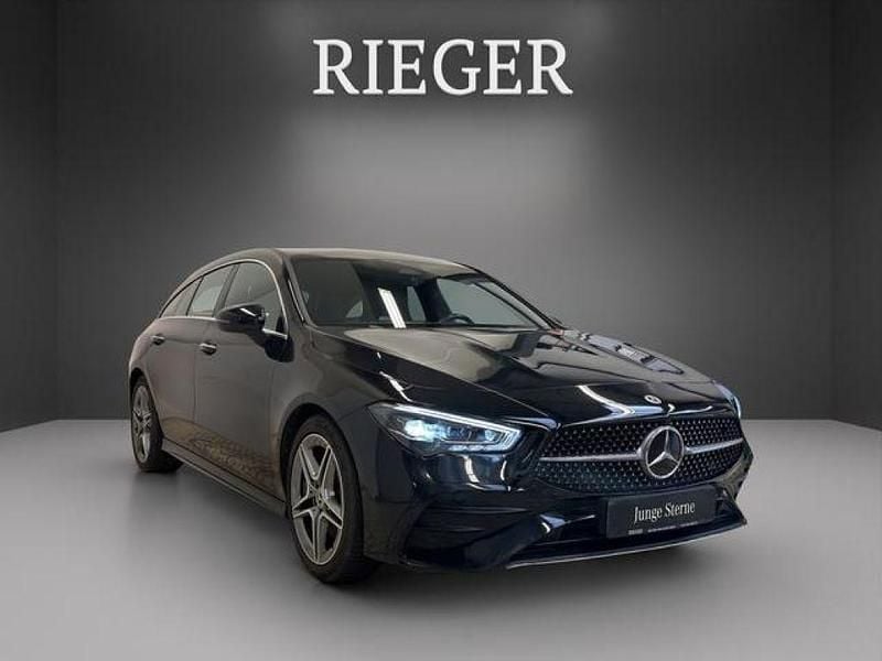 Gebraucht Mercedes CLA200 150 PS (110 kW) 2024 Unilack nachtschwarz Kombi
