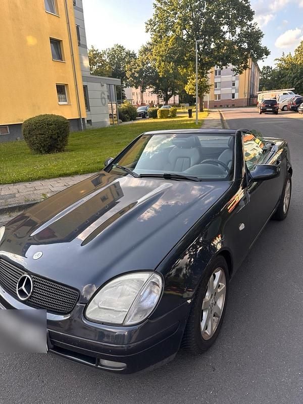 Schwarz Gebraucht 1997 Mercedes SLK200 Cabrio | 2.600 € - Bild 1/4
