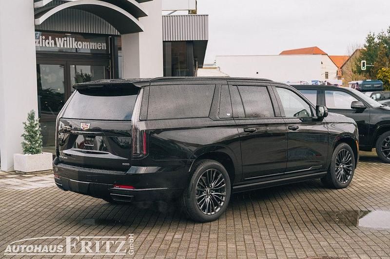 Neu Cadillac Escalade 426 PS (313 kW) 2026 Schwarz SUV