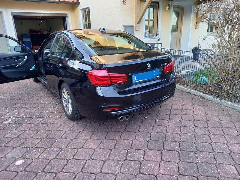 Gebraucht BMW 320 184 PS (135 kW) 2016 Schwarz Limousine