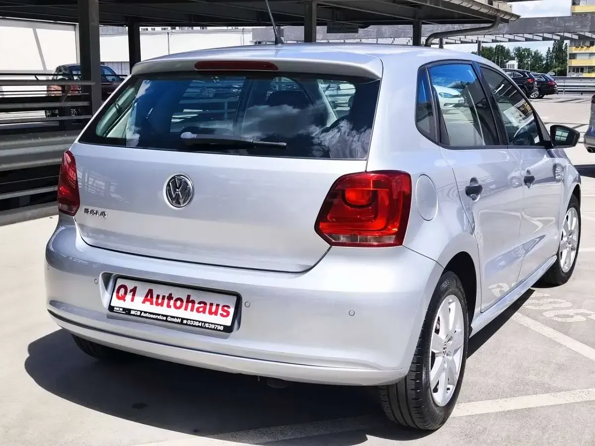 Gebraucht VW Polo 60 PS (44 kW) 2014 Reflexsilber metallic Kleinwagen