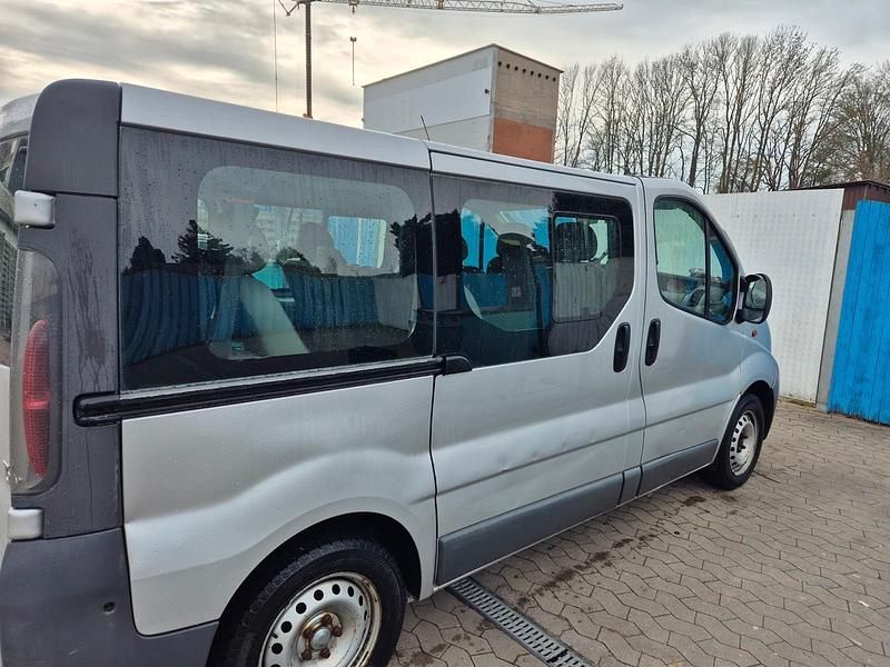 Gebraucht Renault Traffic 131 PS (96 kW) 2006 Grau Van / Kleinbus