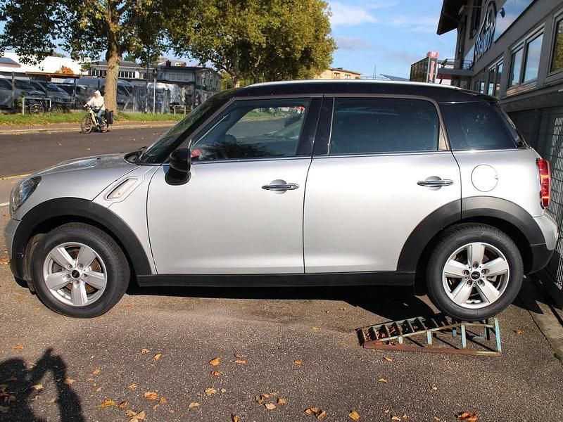 Gebraucht Mini Cooper Countryman 122 PS (89 kW) 2016 Crystal silver (metallic) SUV