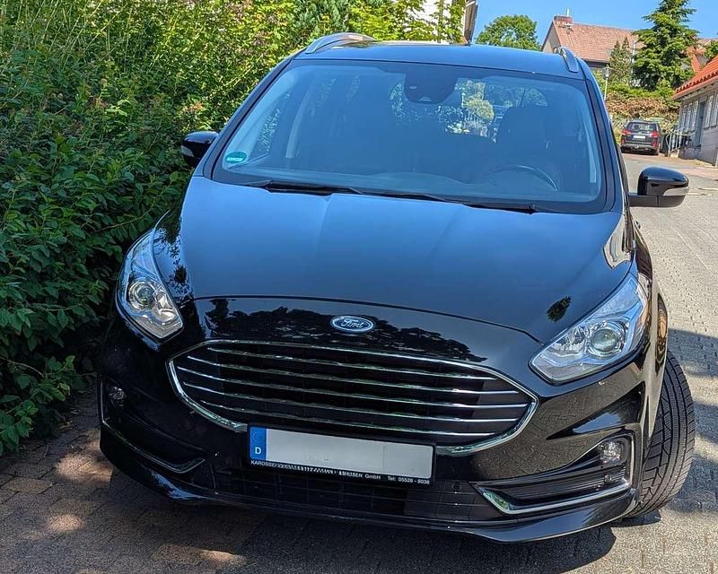 Schwarz Gebraucht 2021 Ford Galaxy S Van / Kleinbus | 27.000 € (Teuer) - Bild 1/4