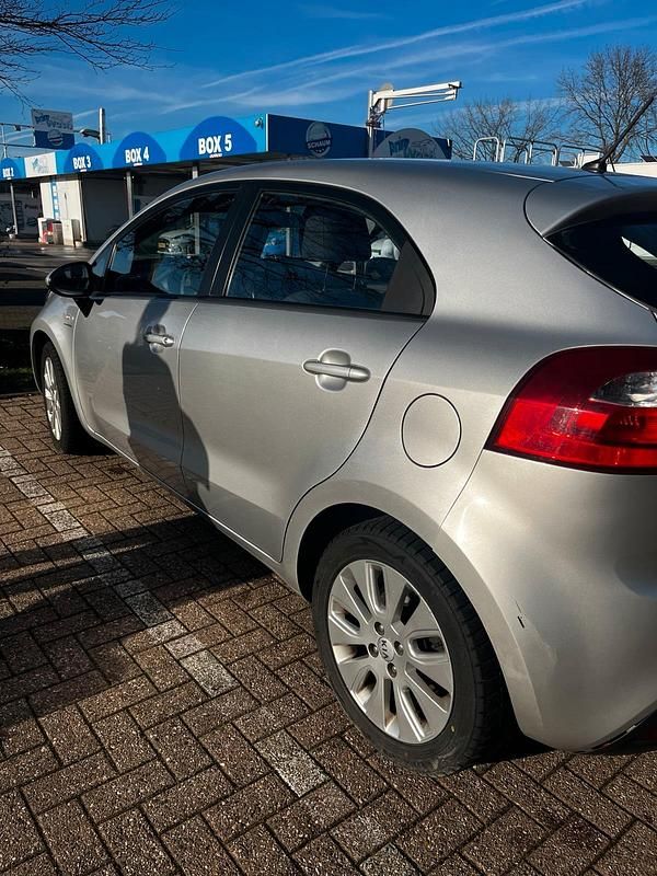 Gebraucht Kia Rio 97 PS (71 kW) 2013 Kleinwagen