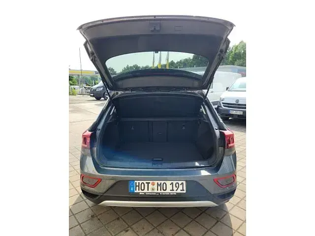 Gebraucht VW T-Roc Life 110 PS (80 kW) 2024 Indiumgrau metallic SUV