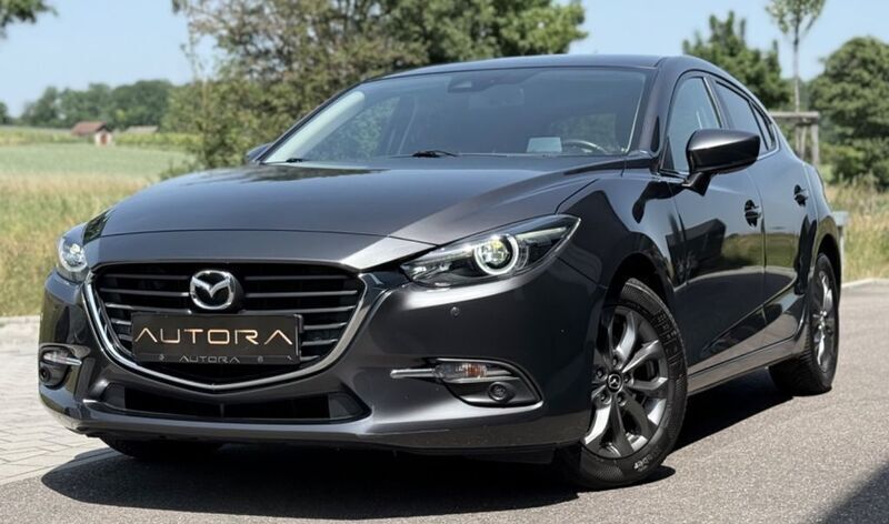 Grau Gebraucht 2019 Mazda 3 Exclusive-Line Limousine | 16.490 € (Superpreis) - Bild 1/4