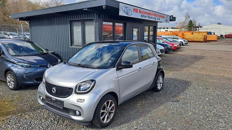 Gebraucht Smart ForFour 71 PS (52 kW) 2016 Schwarz Kleinwagen