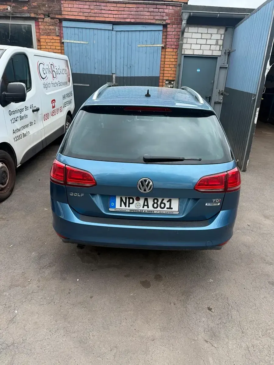 Gebraucht VW Golf VII 2017 Blau Kombi