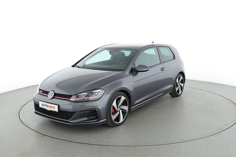 Grau Gebraucht 2018 VW Golf VII GTI Limousine | 19.990 € (Guter Preis) - Bild 1/3