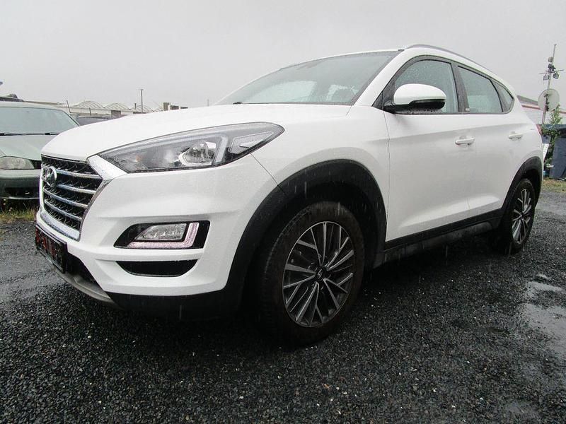 Weiß Gebraucht 2020 Hyundai Tucson Advantage SUV | 19.490 € (Guter Preis) - Bild 1/4