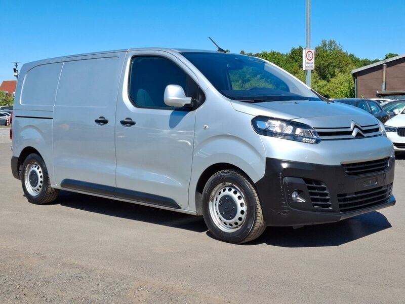 Grau Gebraucht 2016 Citroën Jumpy Business Class Van / Kleinbus | 8.999 € (Superpreis) - Bild 1/4