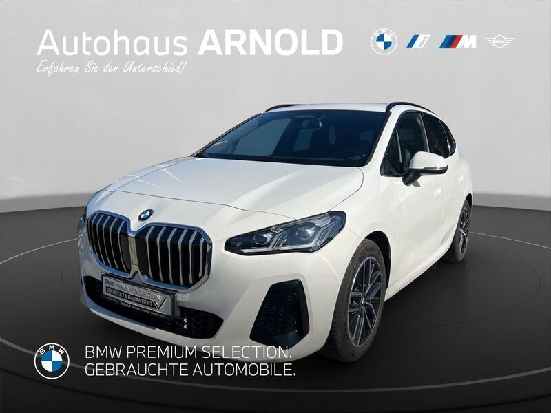 Weiß Gebraucht 2024 BMW 218 Active Tourer M Sport Van / Kleinbus | 31.410 € (Guter Preis) - Bild 1/4