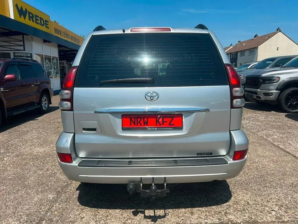 Gebraucht Toyota Land Cruiser 173 PS (127 kW) 2007 Silber SUV