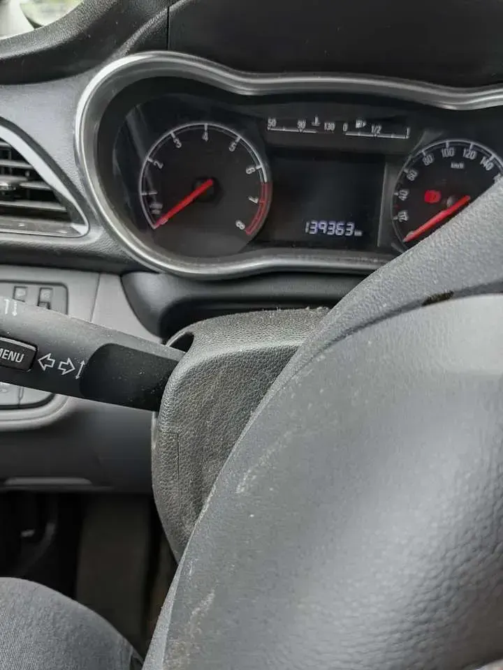 Gebraucht Opel Karl Exklusiv 75 PS (55 kW) 2015 Schwarz Kleinwagen