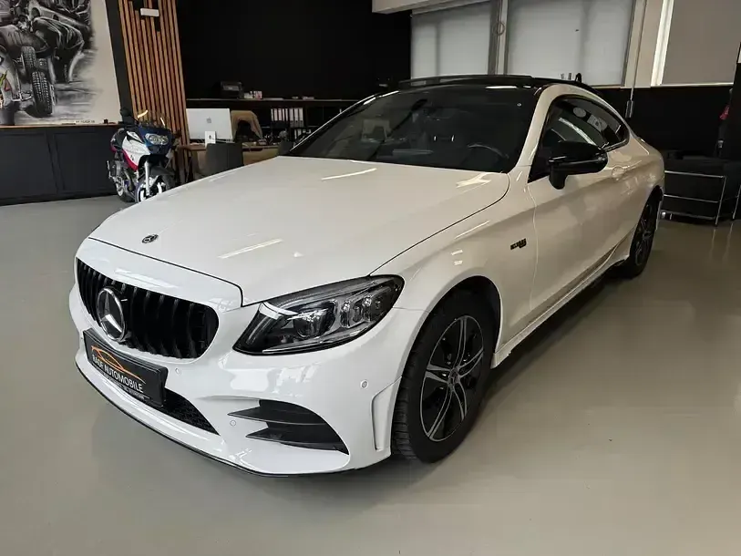 Gebraucht Mercedes C400 AMG line 333 PS (244 kW) 2021 Weiß Coupé