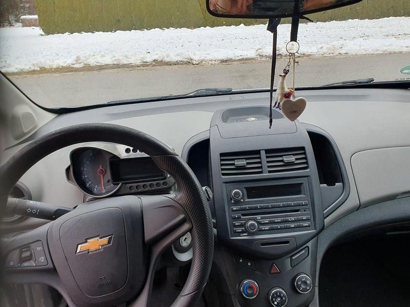 Gebraucht Chevrolet Aveo LS 69 PS (50 kW) 2013 Schwarz Kleinwagen