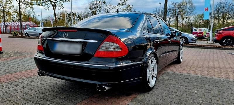 Gebraucht Mercedes E320 2006 Braun Limousine