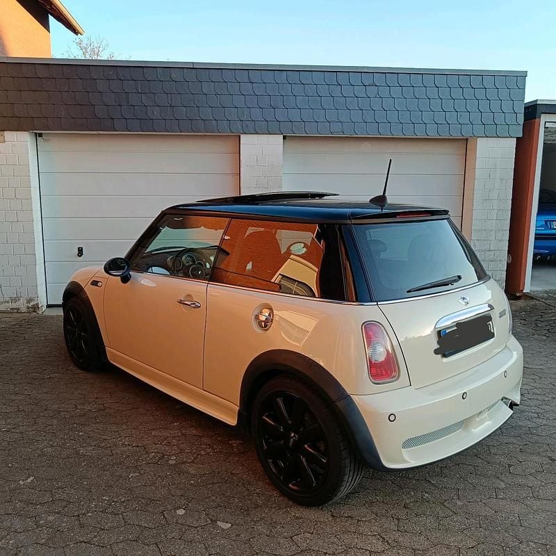 Weiß Gebraucht 2005 Mini Cooper Kleinwagen | 4.300 € (Superpreis) - Bild 1/4