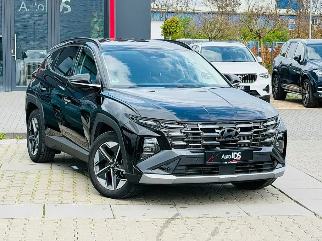 Gebraucht Hyundai Tucson Trend 160 PS (117 kW) 2025 Abyss black SUV