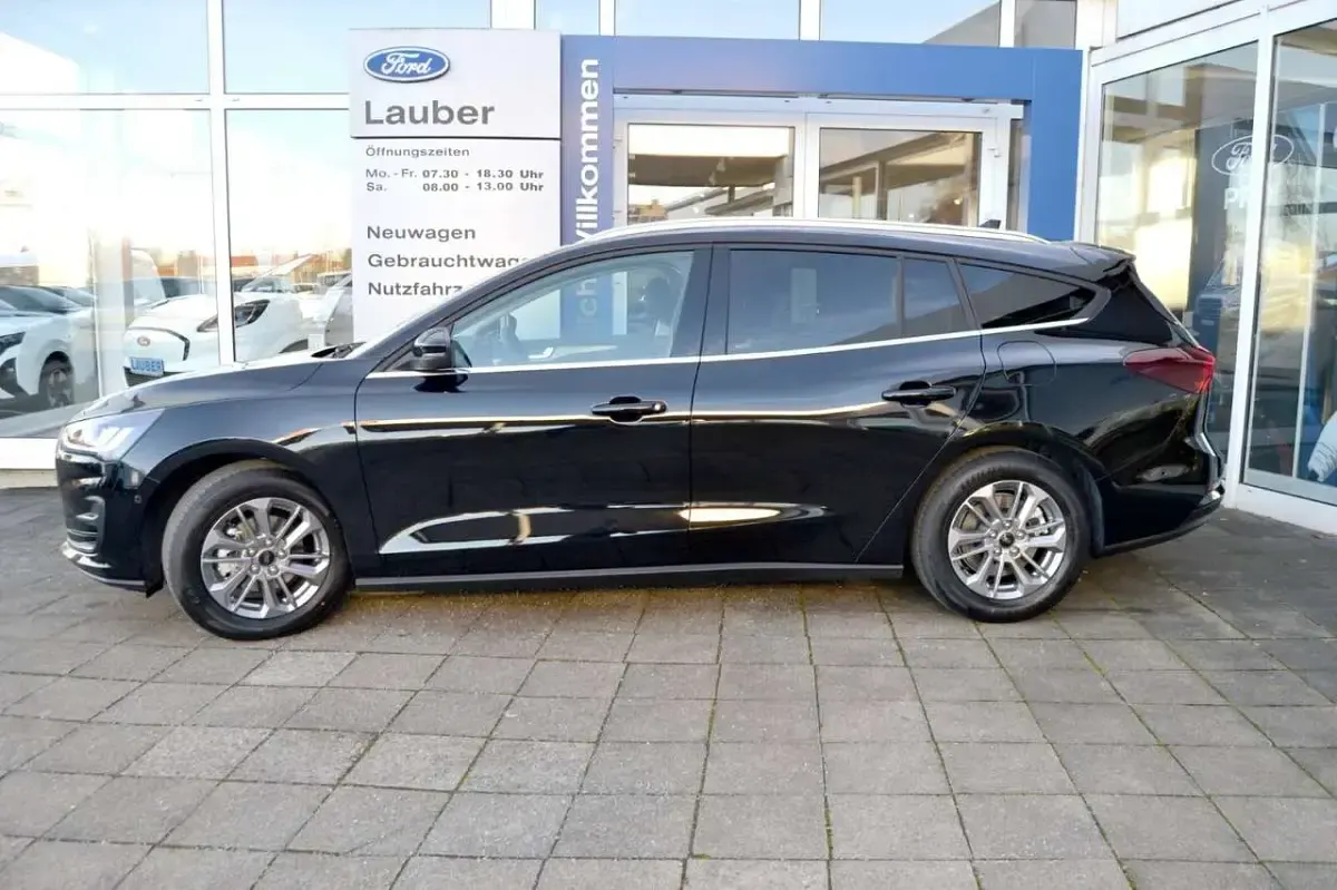 Nowe Ford Focus Titanium X 155 KM (114 kW) 2025 Czarny Kombi