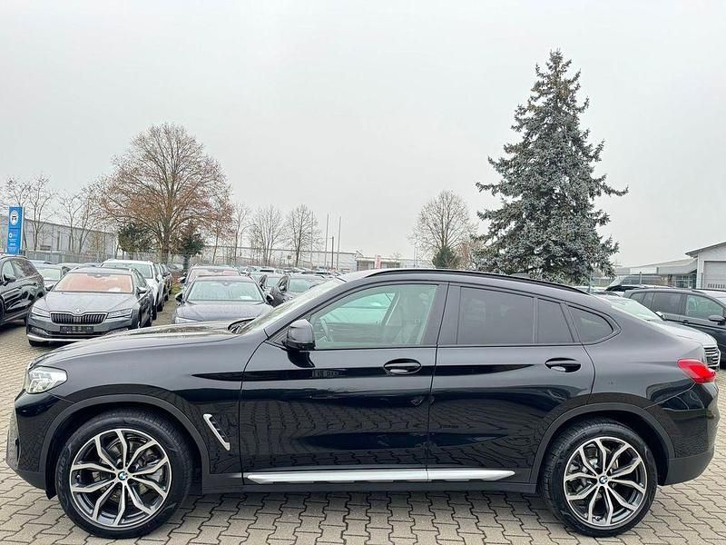 Gebraucht BMW X4 Performance 190 PS (139 kW) 2022 Schwarz SUV