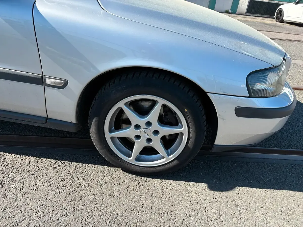 Brugt Volvo V70 163 HK (119 kW) 2003 Sølv Stationcar