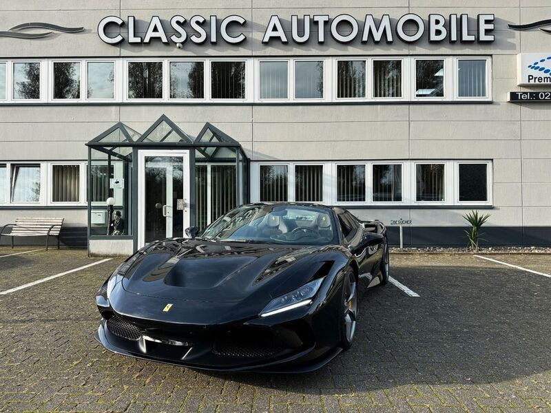 Schwarz Gebraucht 2021 Ferrari F8 Cabrio | 359.950 € - Bild 1/4