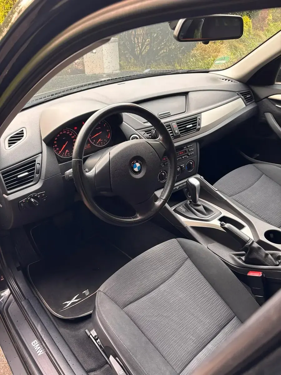 Gebraucht BMW X1 199 PS (146 kW) 2011 Schwarz SUV