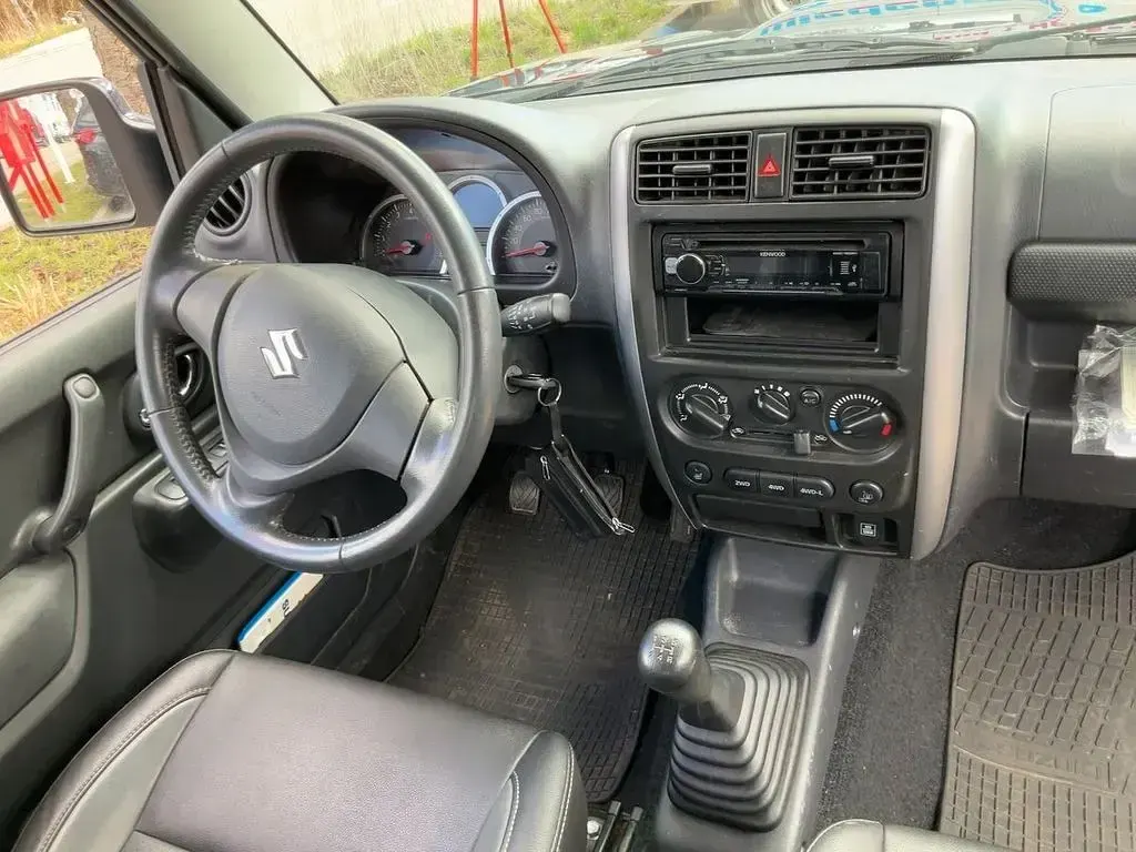 Gebraucht Suzuki Jimny Style 84 PS (61 kW) 2016 Schwarz SUV