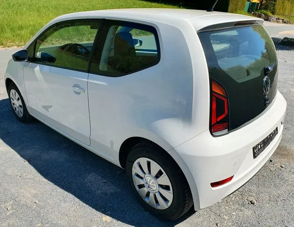 Usado VW up! move up! 60 CV (44 kW) 2018 Blanco Utilitario