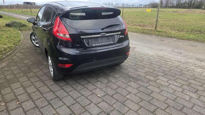 Gebraucht Ford Fiesta Champions Edition 82 PS (60 kW) 2011 Limousine