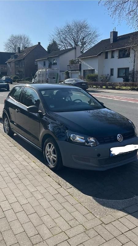 Gebraucht VW Polo 60 PS (44 kW) 2010 Schwarz Kleinwagen
