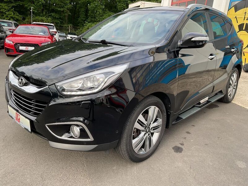 Schwarz Gebraucht 2014 Hyundai ix35 Premium SUV | 15.990 € (Teuer) - Bild 1/4