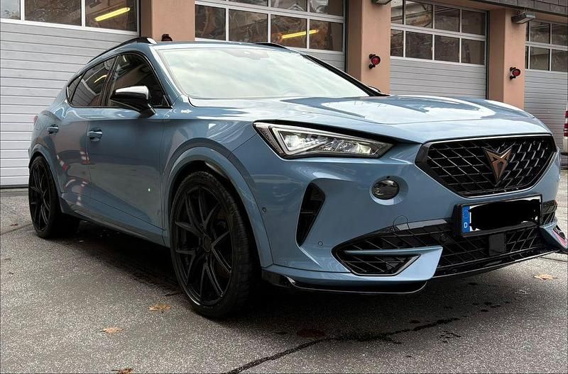 Blau Gebraucht 2023 Cupra Formentor VZ SUV | 33.780 € (Fairer Preis) - Bild 1/4