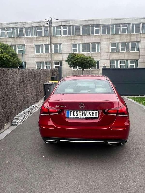 Gebraucht Mercedes A250 Advanced 160 PS (117 kW) 2021 Limousine
