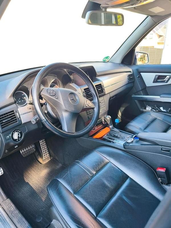 Gebraucht Mercedes GLK220 160 PS (117 kW) 2010 Grau SUV