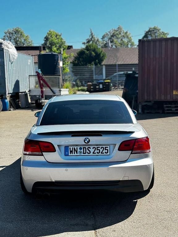 Gebraucht BMW 320 Cabriolet 170 PS (125 kW) 2008 Silber Cabrio